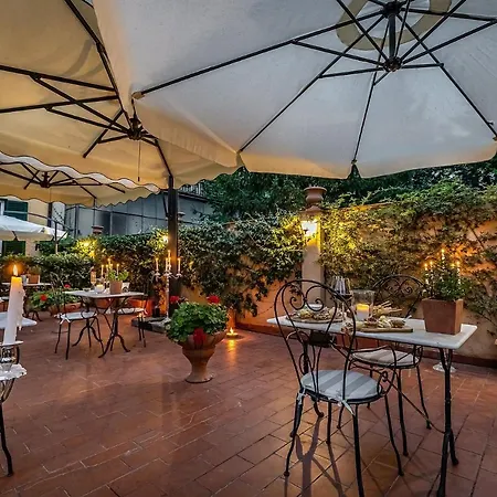 Ungherese Small Luxury 3*