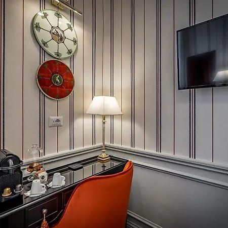 Ungherese Small Luxury Otel 3*
