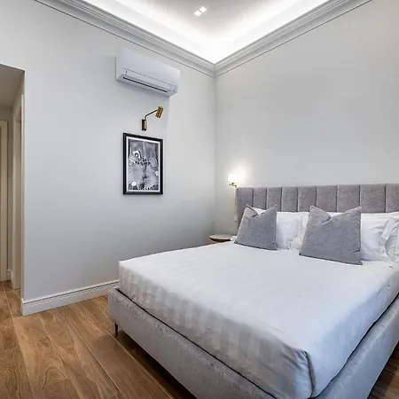 Ungherese Small Luxury Otel 3*