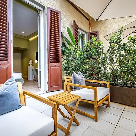Ungherese Small Luxury Otel Floransa