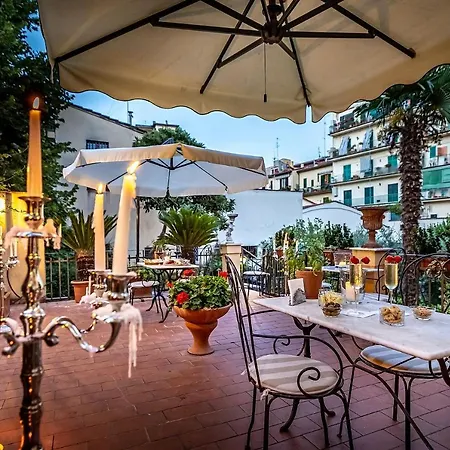 Hotel Ungherese Small Luxury Florence