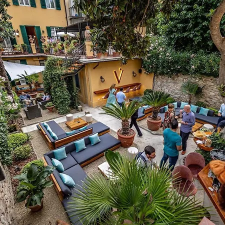 Ungherese Small Luxury 3* Florence