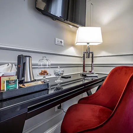 Ungherese Small Luxury Florence
