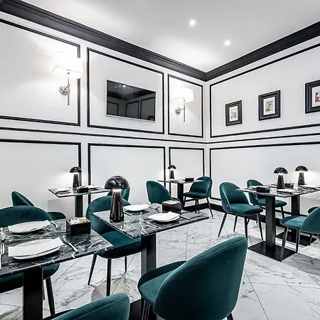 فندق Ungherese Small Luxury 3*