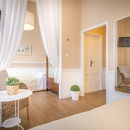Ungherese Hotell