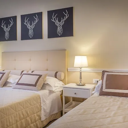فندق Ungherese Small Luxury 3*