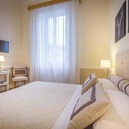 Ungherese Small Luxury 3*