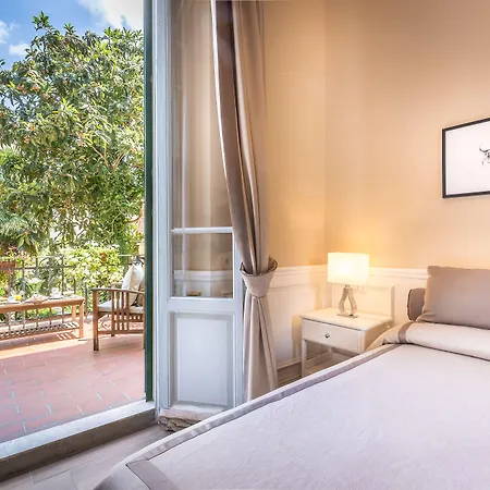 Ungherese Small Luxury